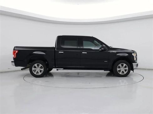 Used 2017 Ford F150 XLT w/ Equipment Group 302A Luxury image 4