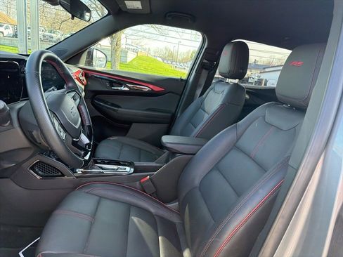 Used 2024 Chevrolet TrailBlazer RS w/ Driver Confidence Package image 9