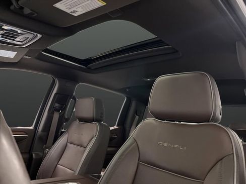 Used 2022 GMC Sierra 1500 Denali w/ Denali Reserve Package image 7