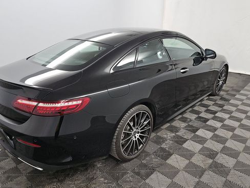 Used 2023 Mercedes-Benz E 450 Coupe image 2