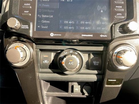 Used 2024 Toyota 4Runner TRD Off-Road image 18