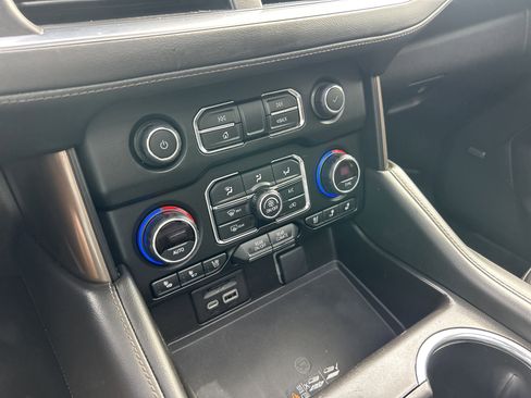 Used 2021 Chevrolet Suburban High Country image 26