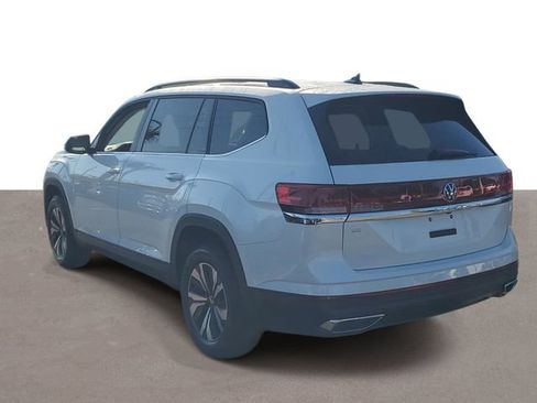 New 2026 Volkswagen Atlas SE FWD image 3