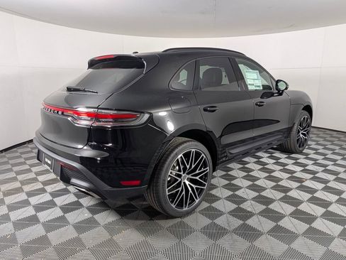 New 2026 Porsche Macan image 7