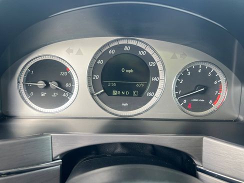 Used 2010 Mercedes-Benz GLK 350 4MATIC image 19