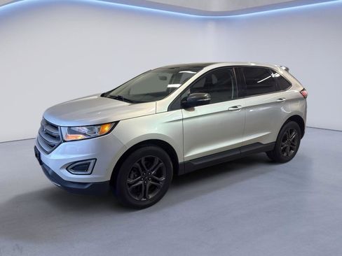 Used 2018 Ford Edge SEL w/ Equipment Group 201A AWD/4WD image 3