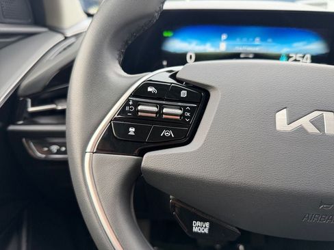 Used 2024 Kia Niro Wind FWD image 15