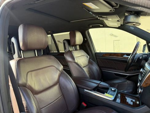 Used 2014 Mercedes-Benz GL 450 4MATIC image 19