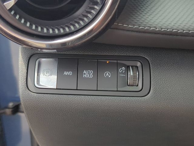 Used 2026 Chevrolet Equinox LT AWD/4WD image 20
