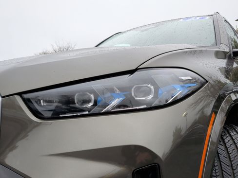 Used 2025 BMW X5 xDrive40i w/ Executive Package image 3