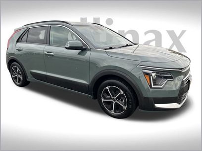 Used 2023 Kia Niro EX