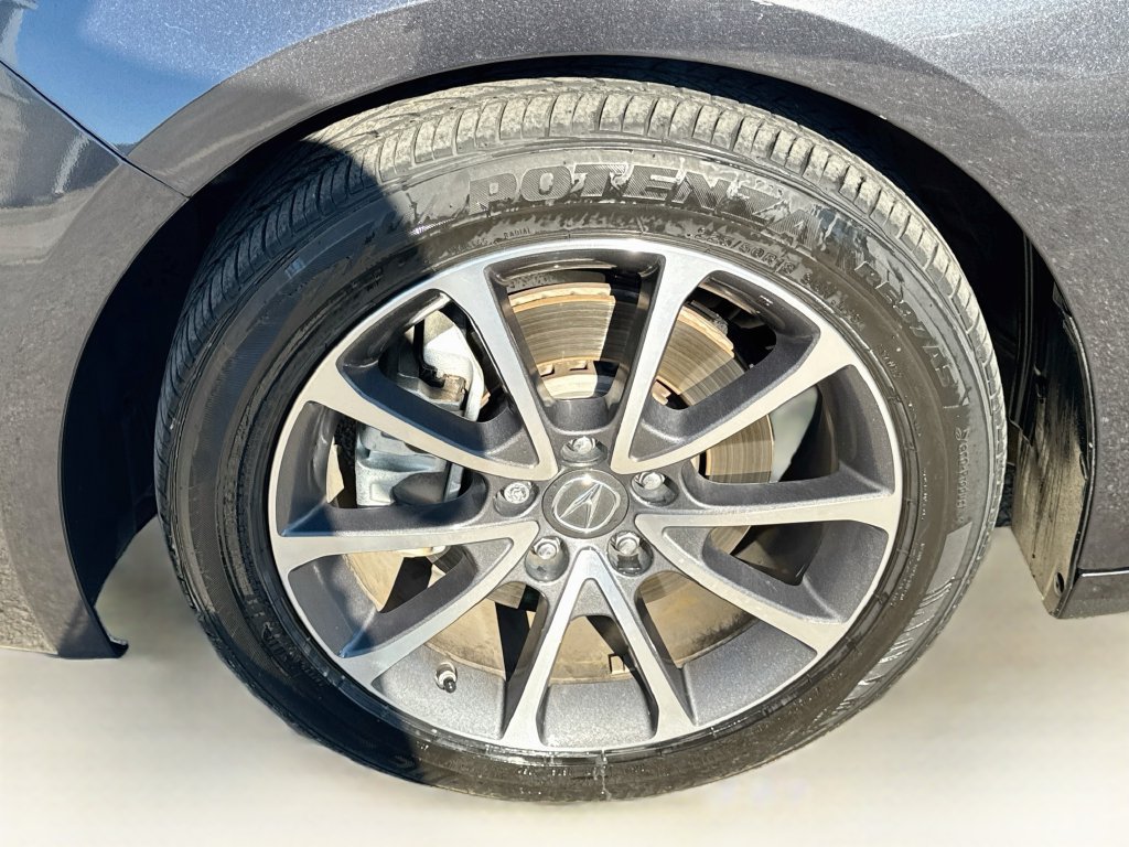 Used 2015 Acura TLX w/ Technology Package FWD image 40