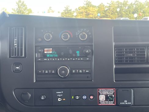 New 2025 GMC Savana 2500 Work Van w/ Driver Convenience Package RWD image 15