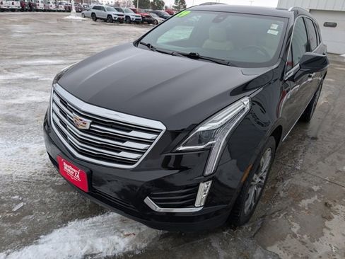 Used 2019 Cadillac XT5 Premium Luxury image 35