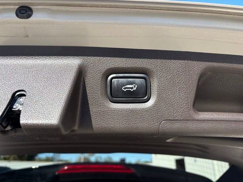 Used 2020 Hyundai Santa Fe SEL FWD image 22
