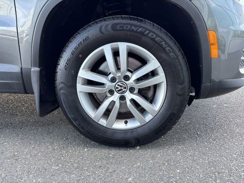 Used 2013 Volkswagen Tiguan S AWD/4WD image 9