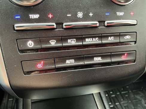 Used 2017 Lincoln MKC Premiere image 12