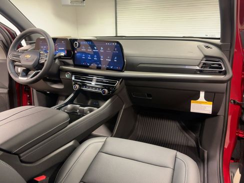 New 2026 Chevrolet Traverse LT w/ Sun and Wheel Package image 29