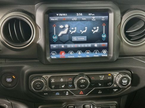 Used 2023 Jeep Wrangler Unlimited w/ Cold Weather Group AWD/4WD image 23