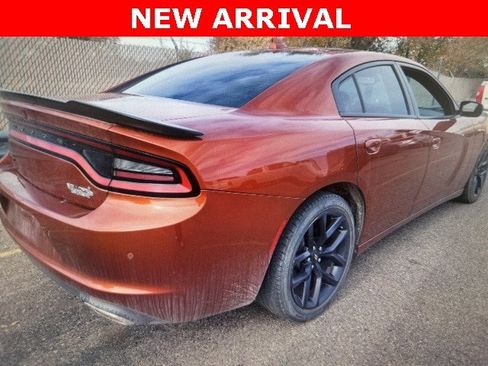 Used 2020 Dodge Charger SXT w/ Plus Group image 7