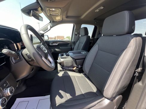Used 2024 GMC Sierra 1500 Elevation image 10