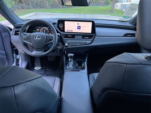 Certified 2023 Lexus ES 300h w/ Premium Package image 20