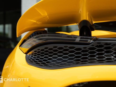 Used 2025 McLaren 750S RWD image 14