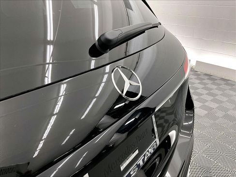 Used 2026 Mercedes-Benz GLC 300 image 5
