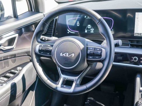 Certified 2025 Kia Sportage EX FWD image 14