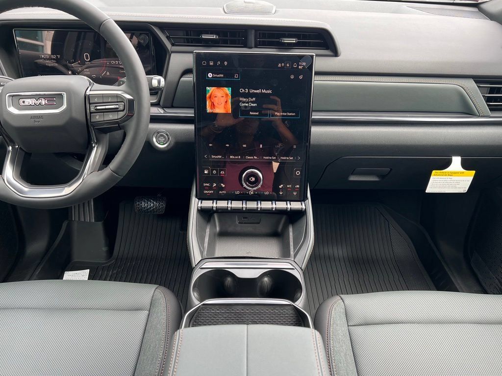 New 2027 GMC Terrain AT4 w/ LPO, Black Badging Package AWD/4WD image 13