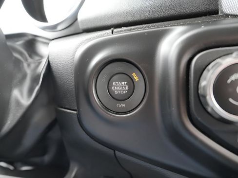 Used 2023 Jeep Wrangler Unlimited Sahara w/ Cold Weather Group AWD/4WD image 30