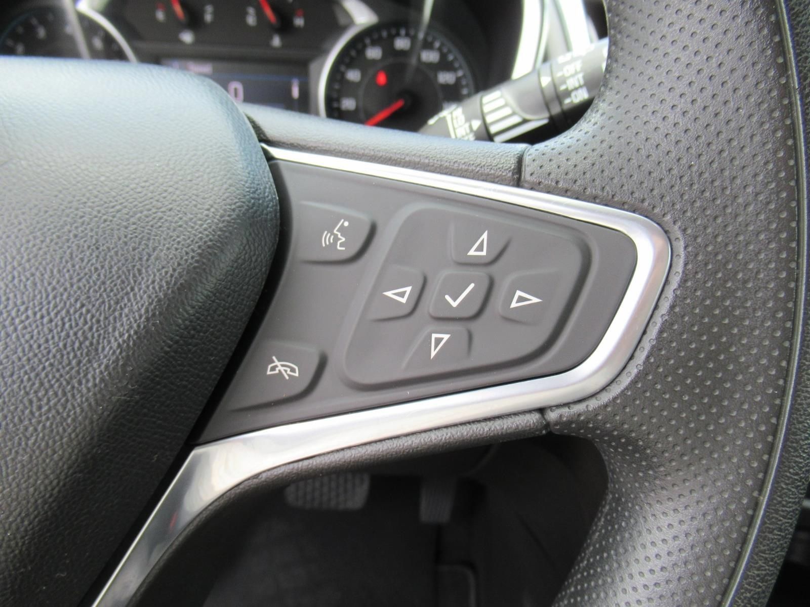 Used 2022 Chevrolet Equinox LT FWD image 23