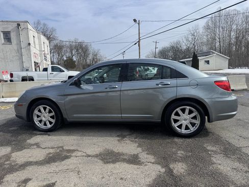 Used 2009 Chrysler Sebring Limited image 2