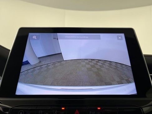 Used 2026 Jeep Compass Limited image 32