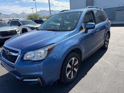 Used 2018 Subaru Forester 2.5i Premium AWD/4WD image 3