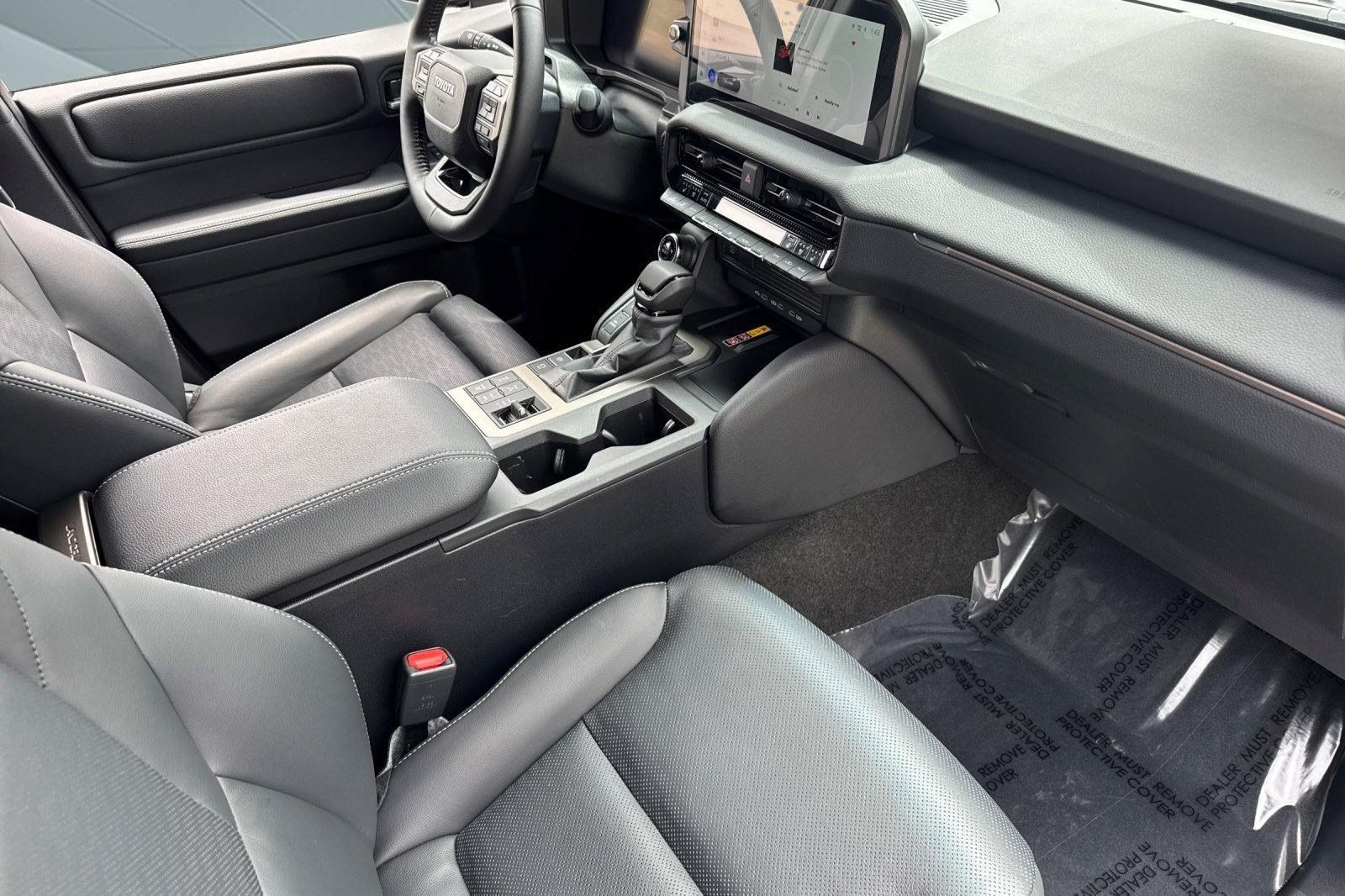 Used 2026 Toyota Land Cruiser w/ Premium Package AWD/4WD image 34