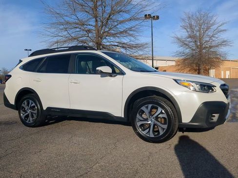 Used 2022 Subaru Outback Limited image 2