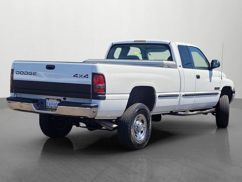 Used 1998 Dodge Ram 2500 Truck 4x4 Quad Cab image 5