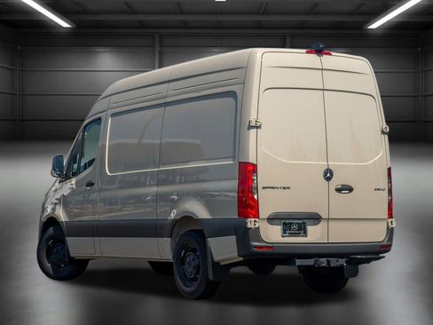 Used 2024 Mercedes-Benz Sprinter 144 Cargo image 9