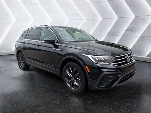 Used 2022 Volkswagen Tiguan SE image 6