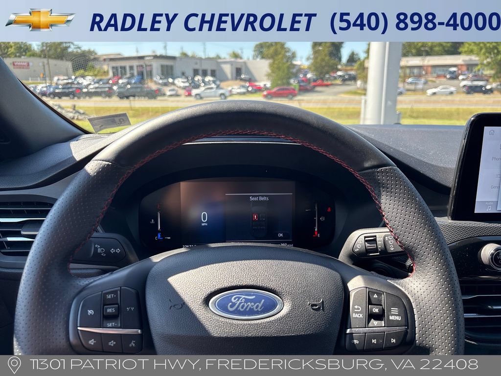 Used 2025 Ford Escape ST-Line FWD image 6