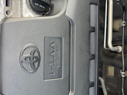 Used 2015 Toyota RAV4 LE AWD/4WD image 45