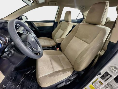 Used 2016 Toyota Corolla LE FWD image 12
