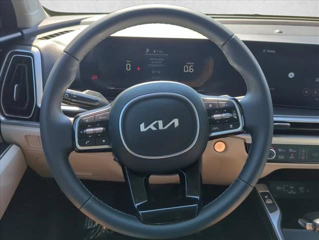 Used 2024 Kia Sorento S w/ Panoramic Sunroof Package FWD image 22