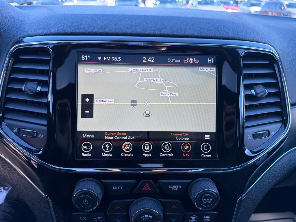 Used 2019 Jeep Grand Cherokee Limited AWD/4WD image 23