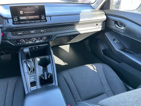 Used 2024 Honda Accord EX image 9