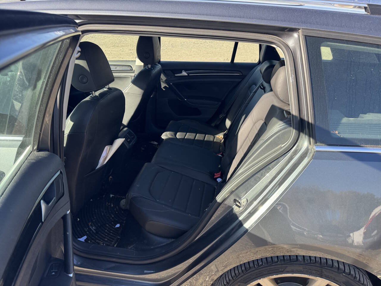 Used 2015 Volkswagen Golf SEL FWD image 21