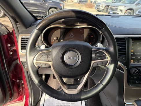 Used 2017 Jeep Grand Cherokee Overland image 11