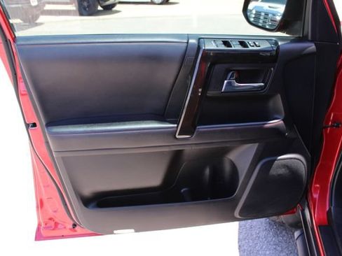 Used 2021 Toyota 4Runner TRD Off-Road Premium w/ Moonroof Package AWD/4WD image 12