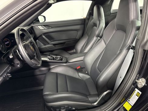 Certified 2023 Porsche 911 50th Anniversary Edition AWD/4WD image 5
